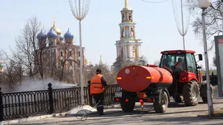 Работает более 180 человек: в мэрии отчитались об уборке улиц