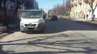 На улице Маяковского "Ситроен" сбил двоих детей