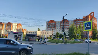 Дети ломают ноги из-за провала асфальта на Бирюзова в Рязани