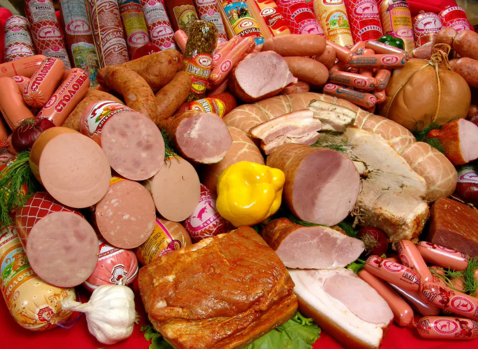 Покупайте по 3 пачки – в составе исключительно чистое мясо, сои нет: Росконтроль назвал лучшие марки сосисок