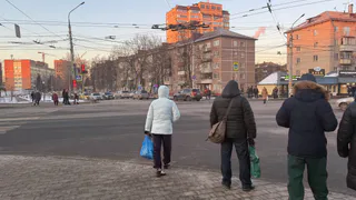 В Рязани мужчина обманывает детей и пожилых людей, прося деньги на еду