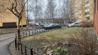 Дворы в Рязани приводятся в порядок «поэтапно»: как территории по ул. Дзержинского благоустраиваются на самом деле