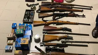 Жителя Клепиковского района задержали за незаконное хранение 15-ти единиц оружия