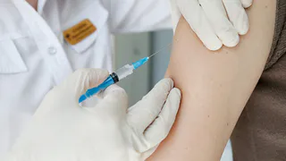 На железнодорожных вокзалах Рязани стартовала вакцинация от гриппа и коронавируса