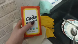 Купила пачку соды в июле - и до осени на участке нет вредителей