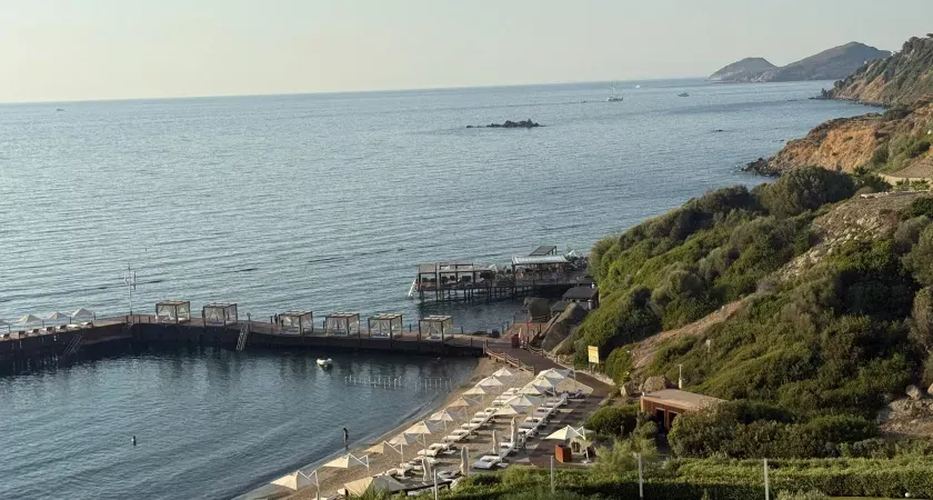 "Намного дешевле Турции, а сервис королевский, и море в разы чище": 3 курорта-конкурента — идеальный вариант на лето