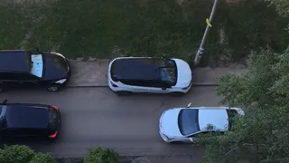 В Канищеве водители объезжают пробку через двор