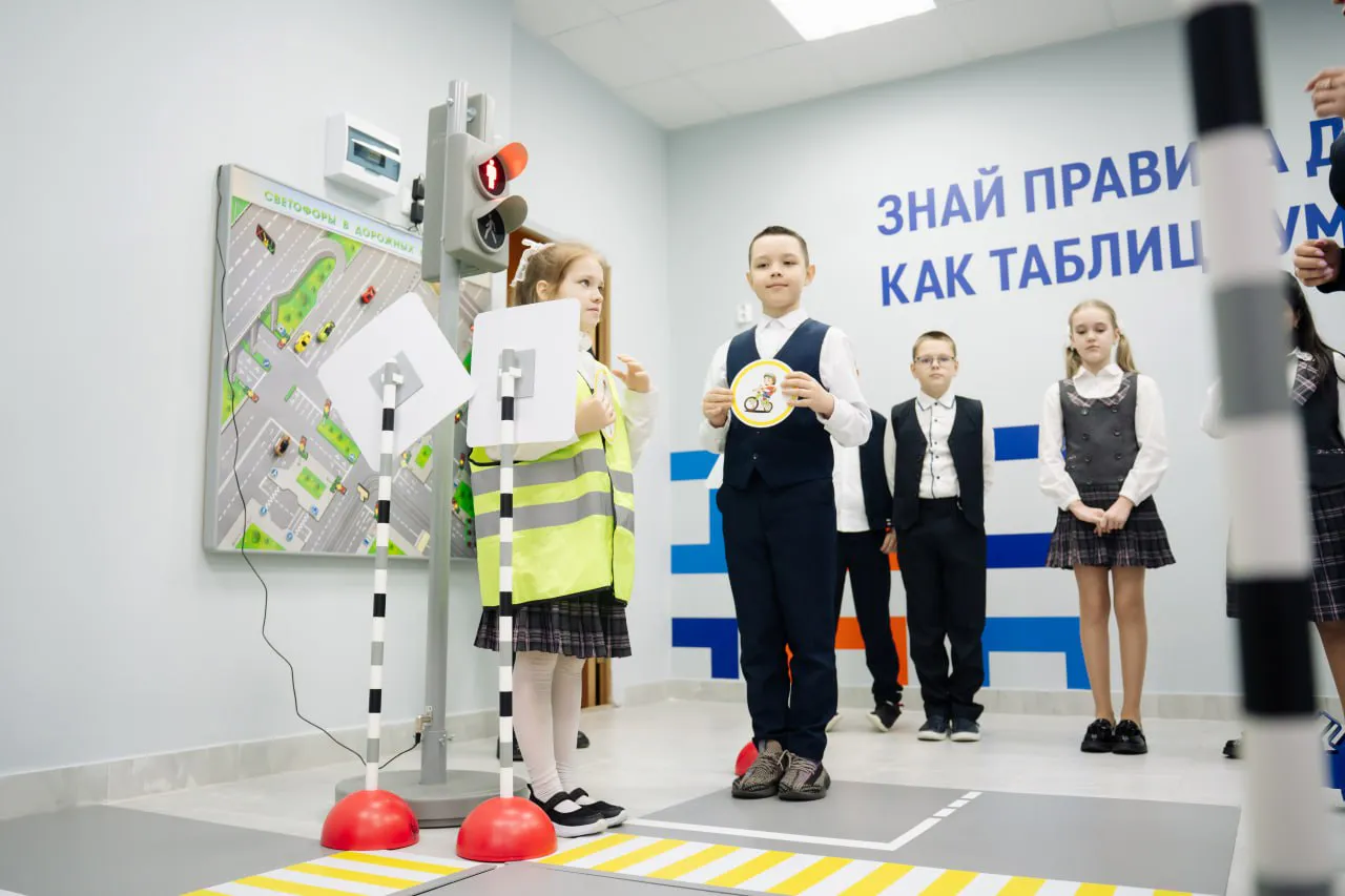 В рязанской школе №49 прошло необычное занятие по ПДД