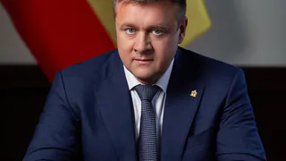 Теперь ночью не поешь: Любимов внес изменения в распоряжение о режиме повышенной готовности