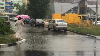 Соцсети: в Рязани после ливня затопило две улицы