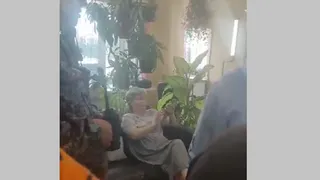 В Рязанской области клиентка салона красоты пыталась расправиться с мастером ножницами