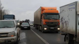 Сотрудники ГИБДД будут проверять водителей грузовиков и фур