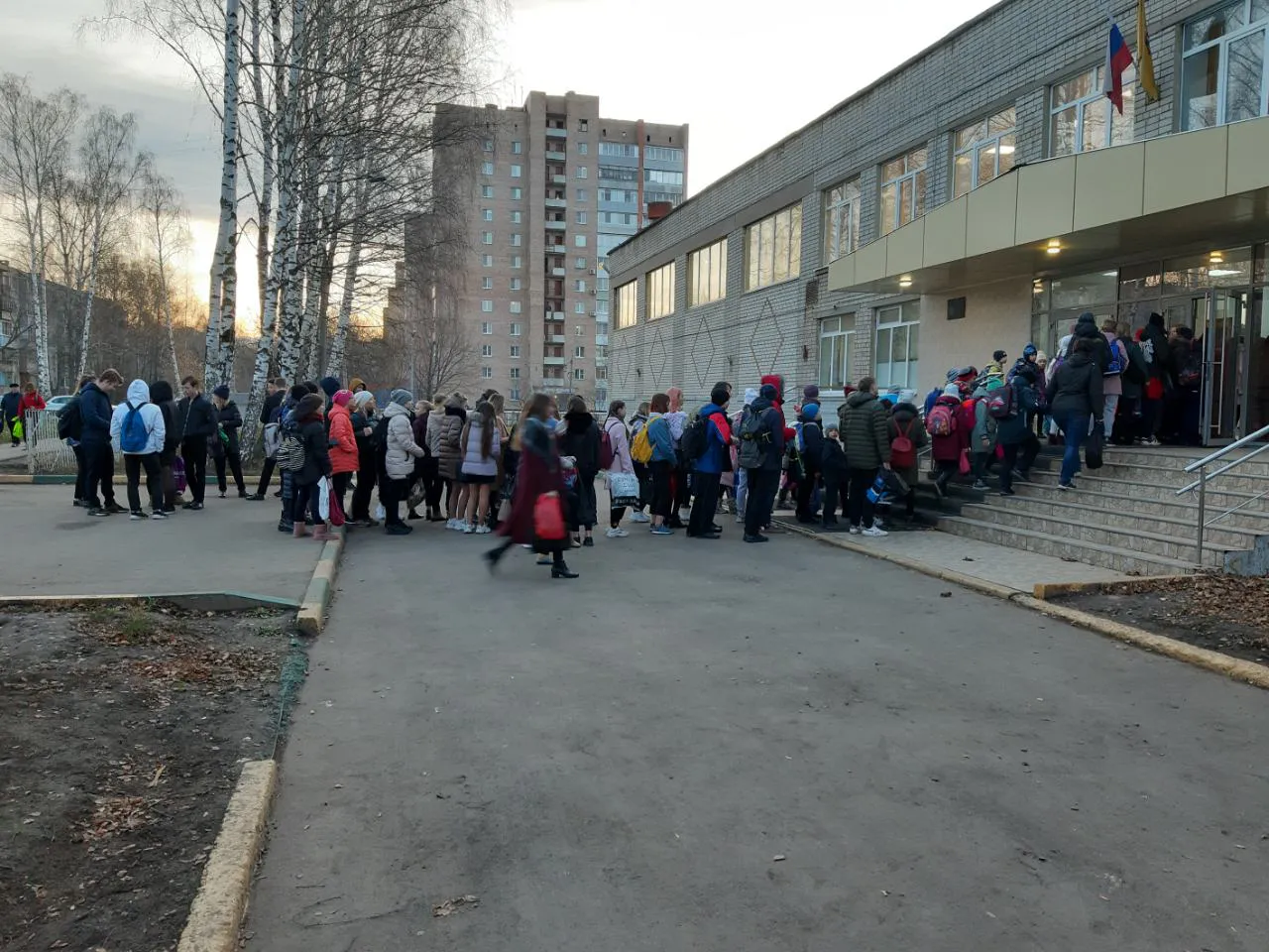 Вход по пропуску - в школе №55 заработала электронная проходная