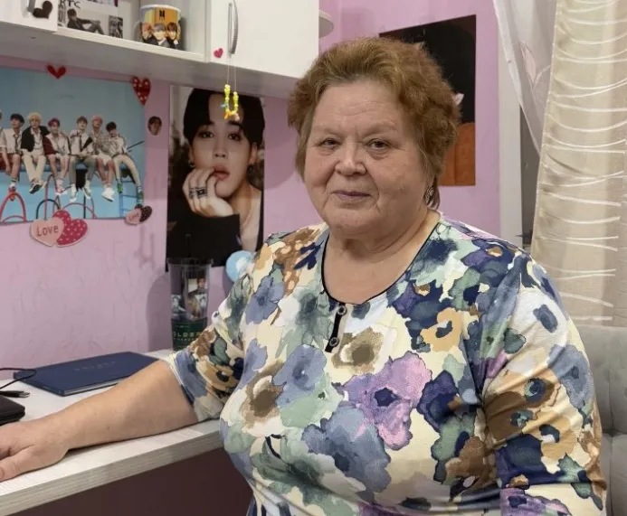 71-летняя фанатка BTS из Кирова побывала в Южной Корее за счет своего поклонника
